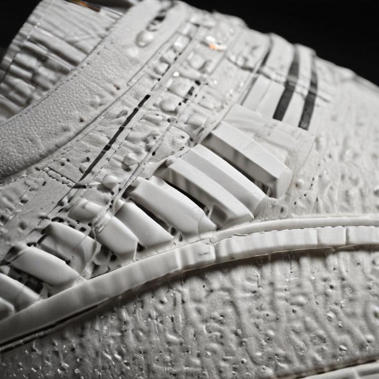 adidas - 更多图片 (modelslab_realistic_v2)