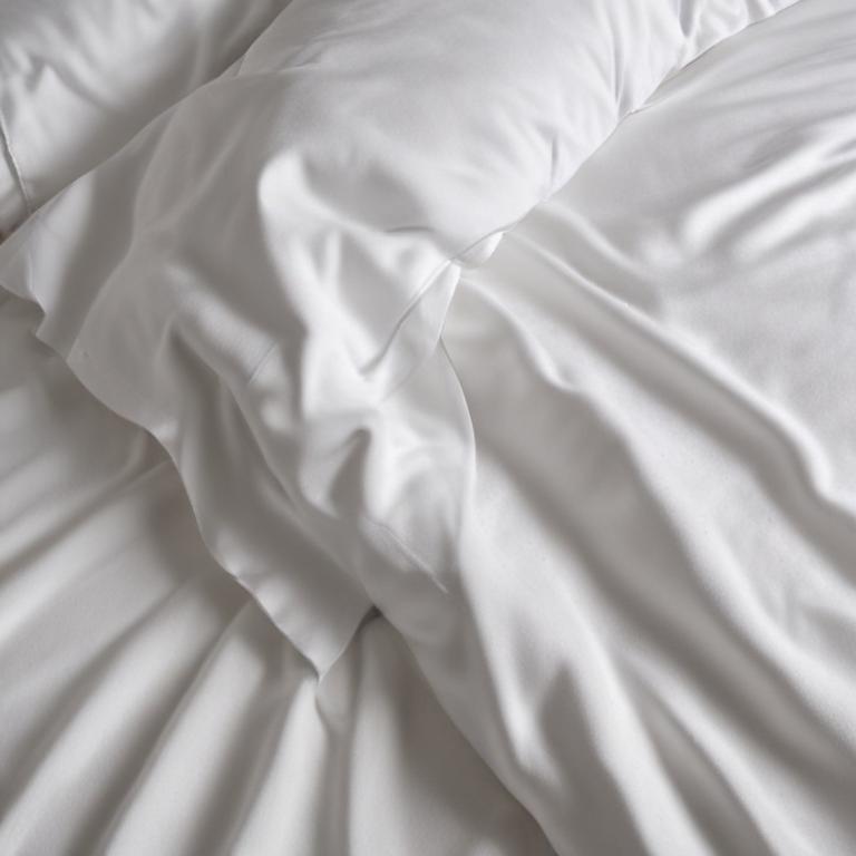 bedding - 更多图片 (modelslab_realistic_v2)