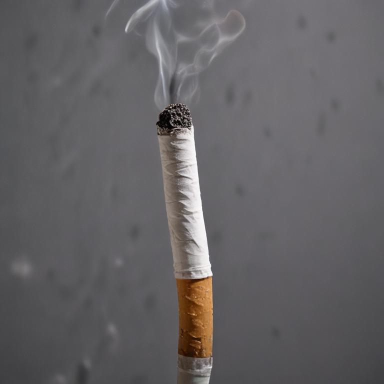 cigarette - 更多图片 (modelslab_realistic_v2)